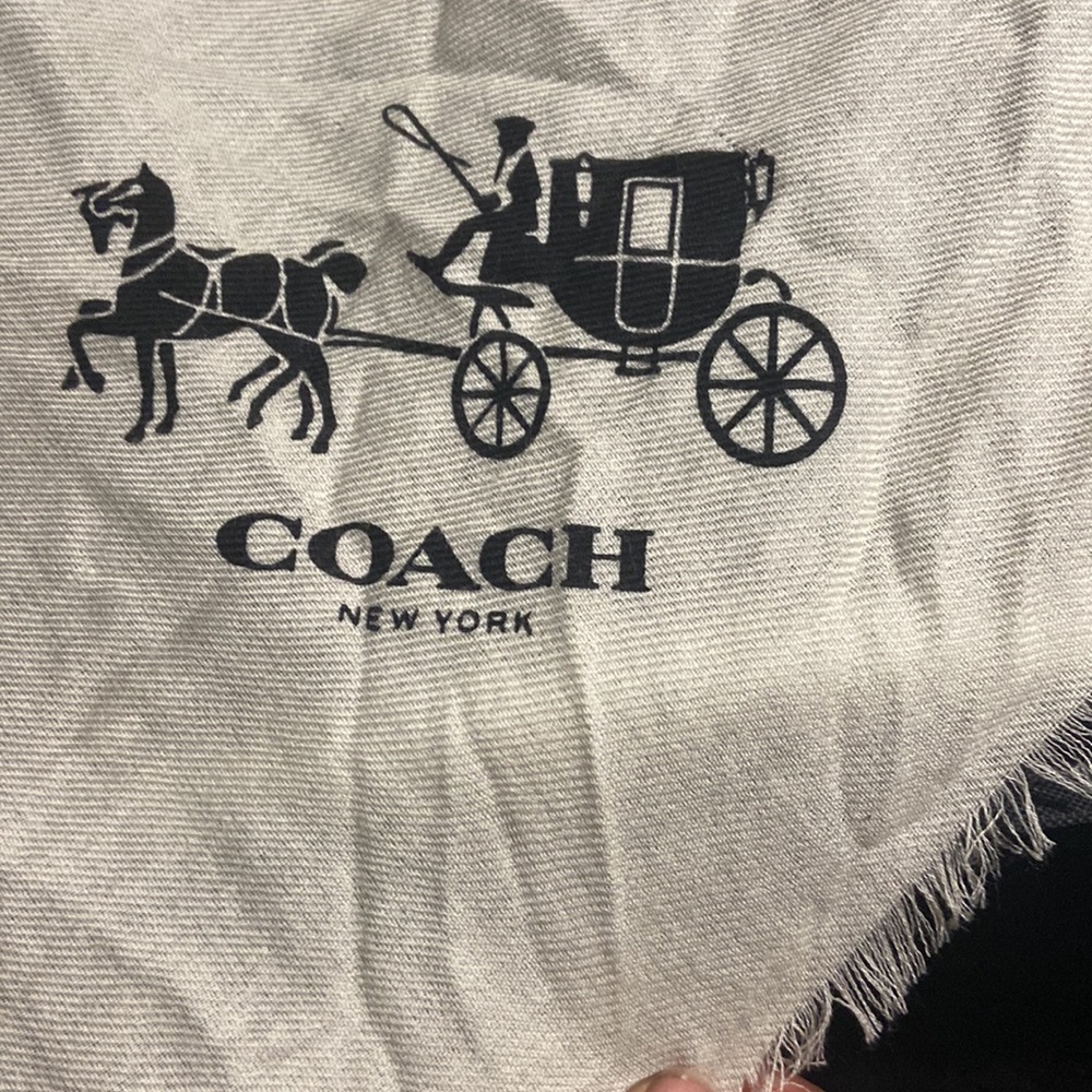 Coach X Baseman Emmanuel Hare Limited Edition oversized shawl - Picture 2 of 5